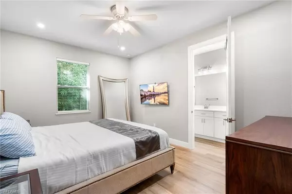 Bonita Springs, FL 34135,10004 Connecticut ST