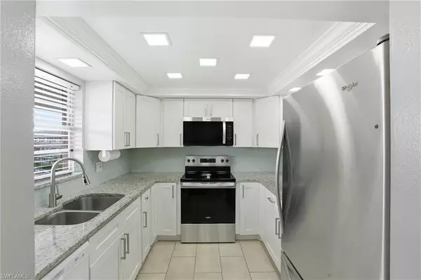 Naples, FL 34113,5435 Rattlesnake Hamm RD #E-304