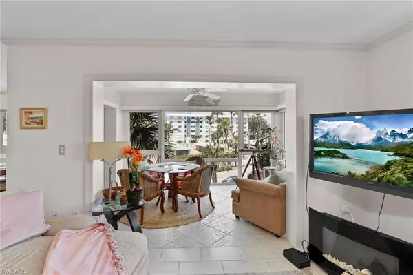 Naples, FL 34102,1930 Gulf Shore BLVD N #A302-S