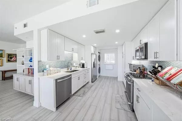 Naples, FL 34113,750 Waterford DR #102