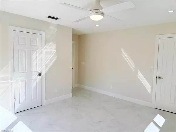 Naples, FL 34116,4212 32nd AVE SW