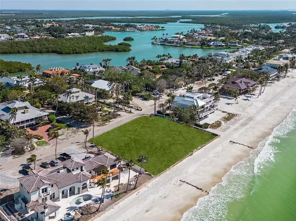 Naples, FL 34102,3600 Gordon DR