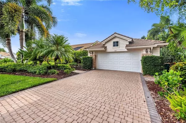 763 Glendevon DR, Naples, FL 34105