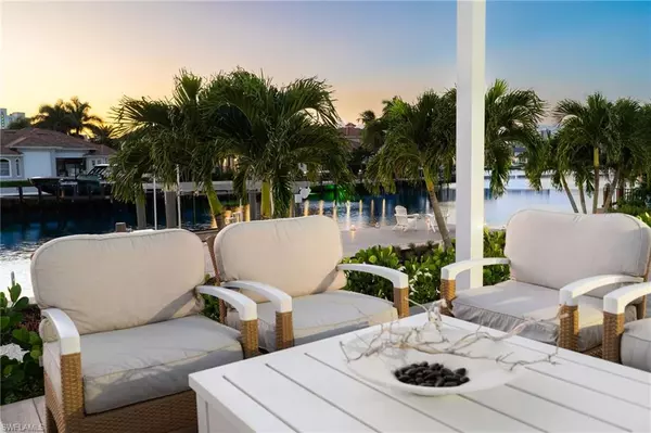 3737 Crayton RD, Naples, FL 34103