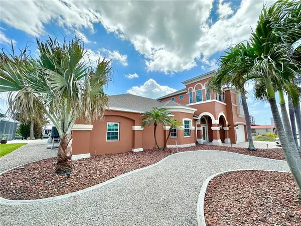 132 Egret ST, Fort Myers Beach, FL 33931