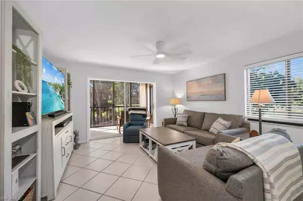 Naples, FL 34104,228 Fox Glen DR #3204