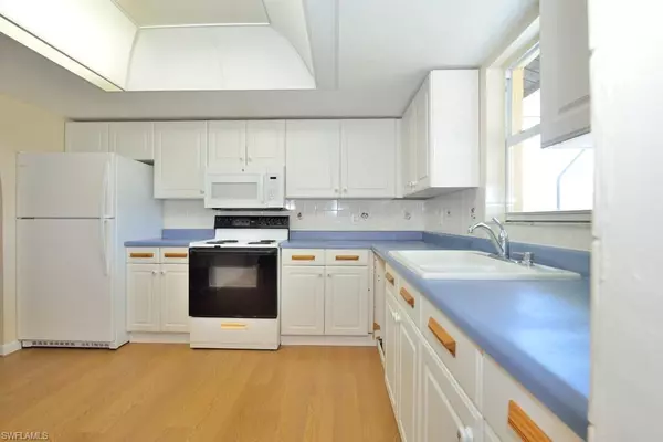 Naples, FL 34117,1579 25th ST SW