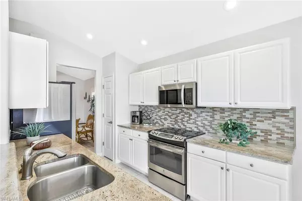 Fort Myers, FL 33913,10037 Majestic AVE