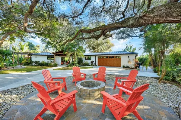 9856 Tonya CT, Bonita Springs, FL 34135