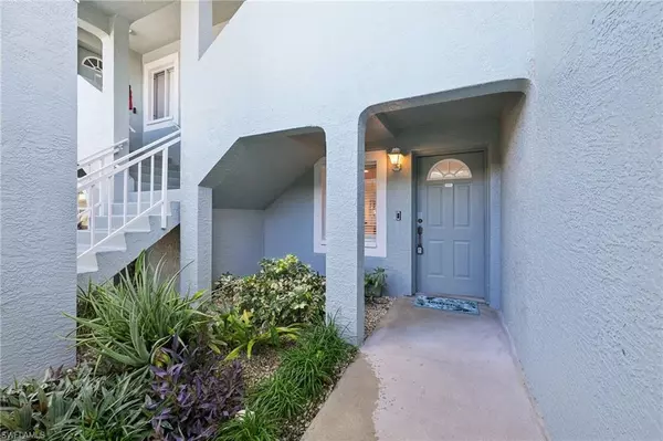 Naples, FL 34104,845 New Waterford DR #Q104