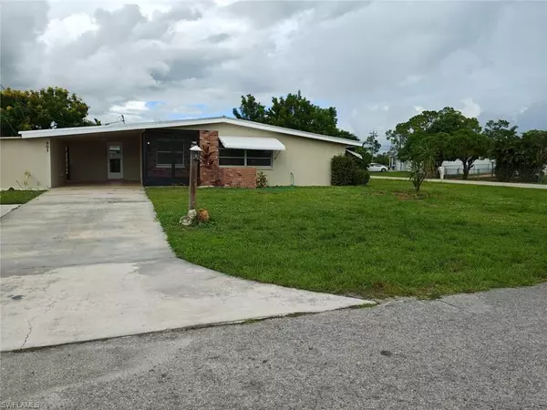 801 Perry AVE, Lehigh Acres, FL 33936