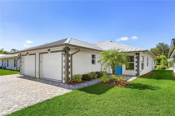 Labelle, FL 33935,175 VILLAGE CIR #32