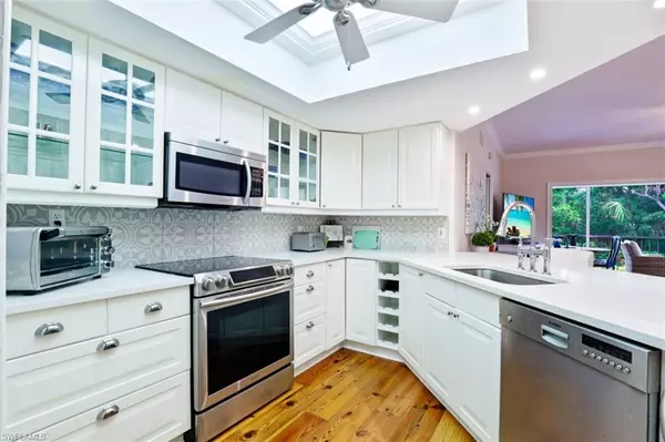 Naples, FL 34108,5897 Chanteclair DR #313