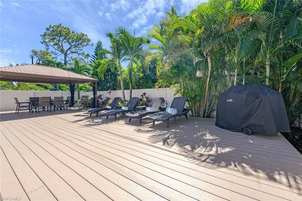 Naples, FL 34108,730 95th AVE N