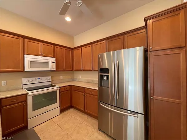 Naples, FL 34114,8642 Genova CT