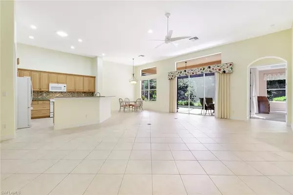 Bonita Springs, FL 34135,12910 Silverthorn CT