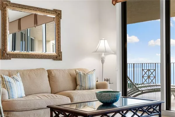 Naples, FL 34108,6597 Nicholas BLVD #1902