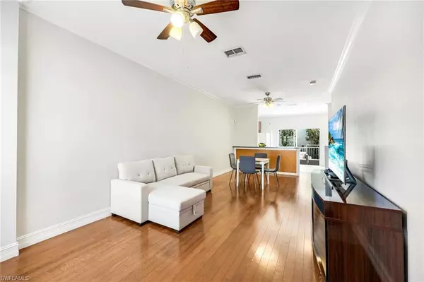 Naples, FL 34109,3280 Lindsey LN #4