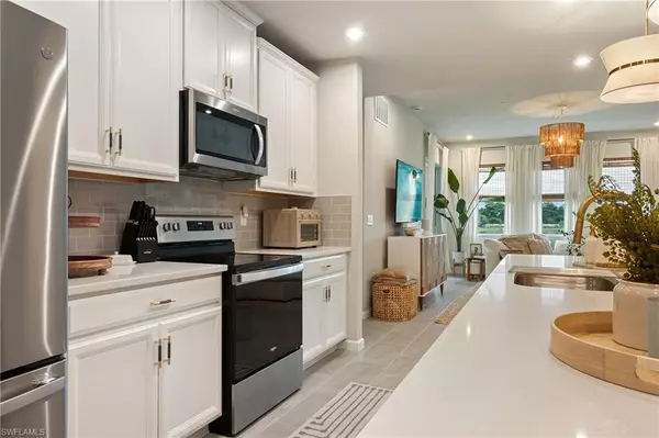 Naples, FL 34112,4638 Arboretum CIR #102