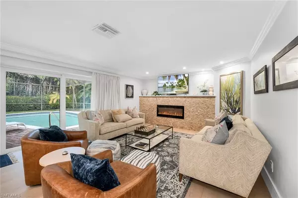 Naples, FL 34103,635 Fountainhead LN