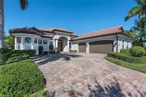 3273 Runaway LN, Naples, FL 34114
