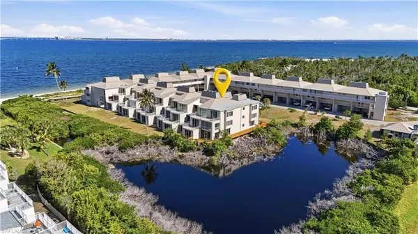 Sanibel, FL 33957,200 Periwinkle WAY #233