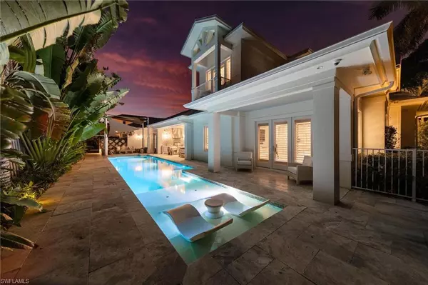 Naples, FL 34102,550 4th AVE N