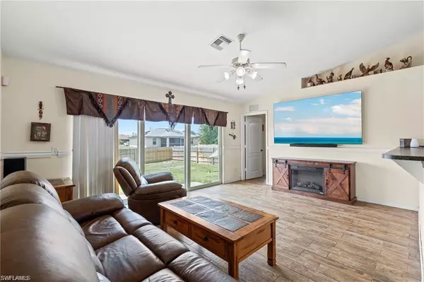 Lehigh Acres, FL 33976,3303 32nd ST SW