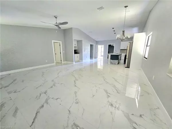 Fort Myers, FL 33908,17760 Park Village CIR