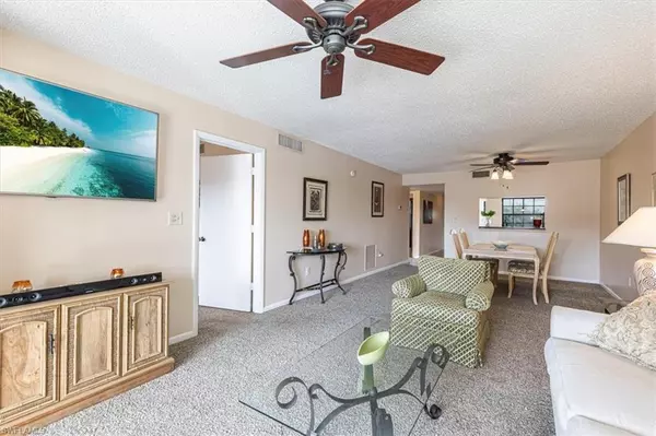 Naples, FL 34113,5535 Rattlesnake Hamm RD #302