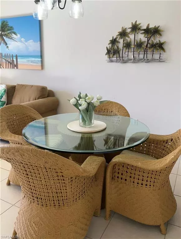 Naples, FL 34110,16211 Ravina WAY #18