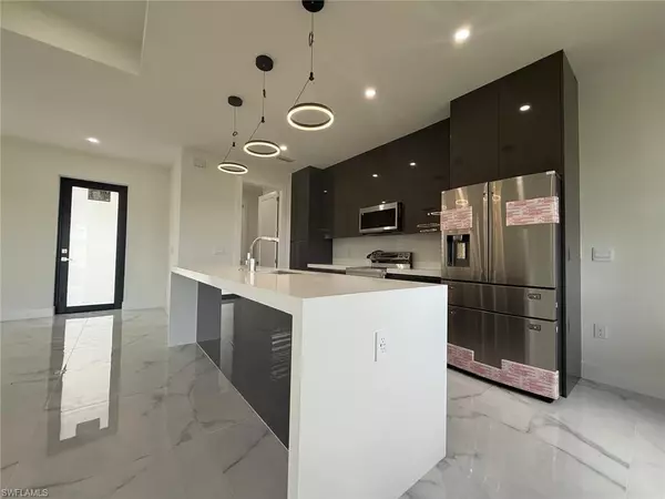 Lehigh Acres, FL 33976,4218 26th ST SW