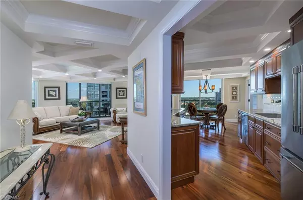 Naples, FL 34103,4901 Gulf Shore BLVD N #1203