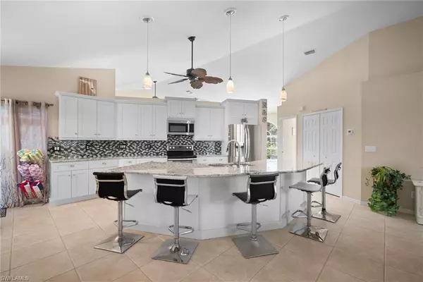 Cape Coral, FL 33914,2215 SW 51st ST