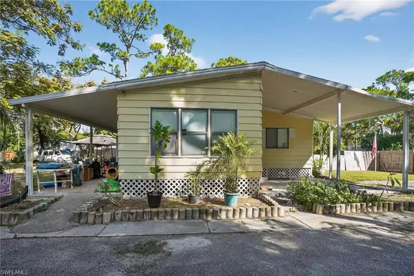 7580 Marx DR, North Fort Myers, FL 33917