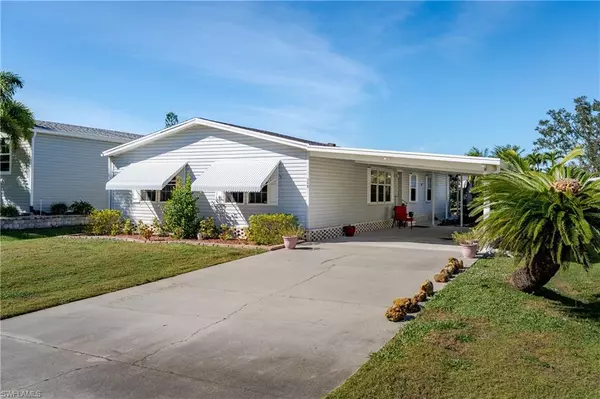 Naples, FL 34114,255 Riverwood RD