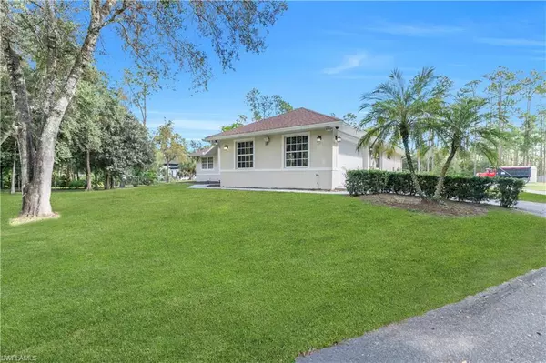 Naples, FL 34120,860 Desoto BLVD N