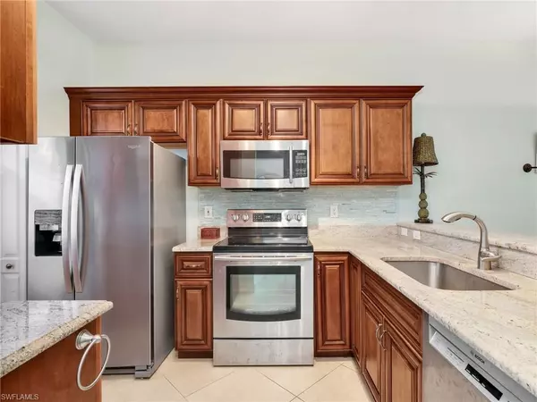 Naples, FL 34114,1042 Mainsail DR #813