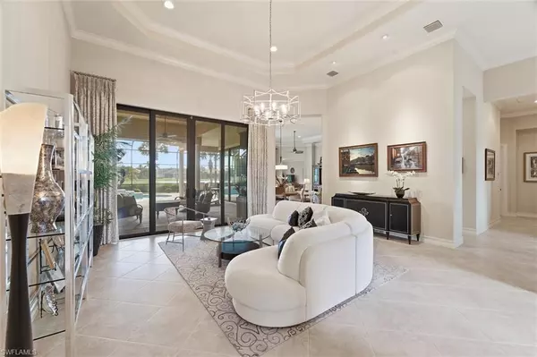 Naples, FL 34120,11908 Hedgestone CT