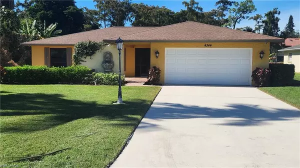 4344 Beechwood Lake DR, Naples, FL 34112