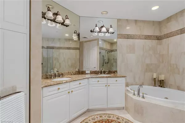 Marco Island, FL 34145,1079 Bald Eagle DR #N704