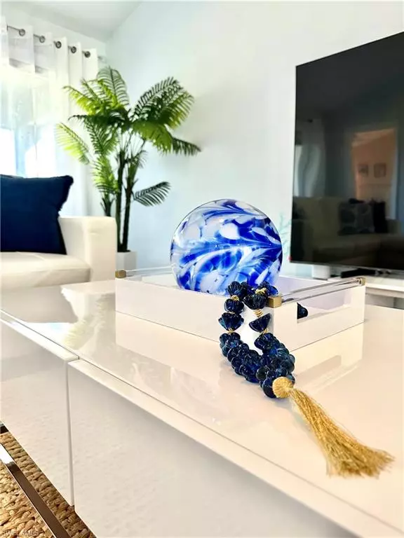 Naples, FL 34109,9828 Luna CIR #H203