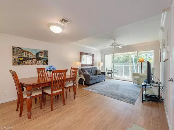 Naples, FL 34103,3930 Belair LN #207