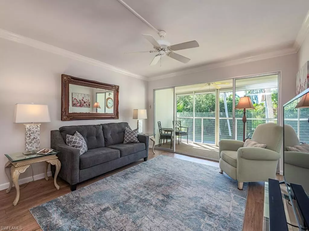 Naples, FL 34103,3930 Belair LN #207