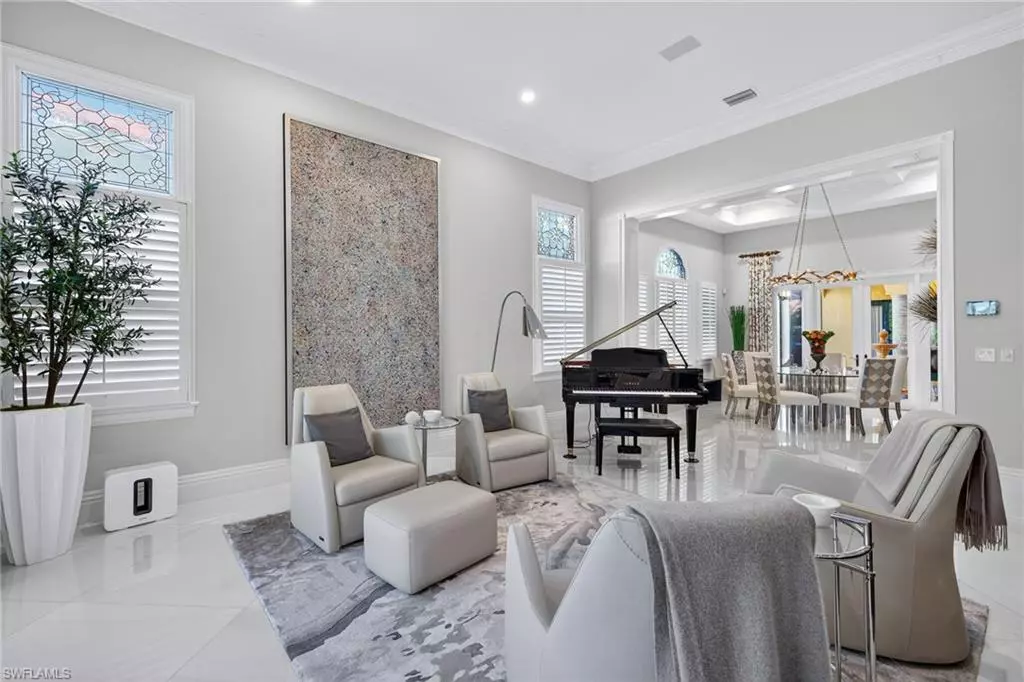 Naples, FL 34109,2757 MEDALLIST LN