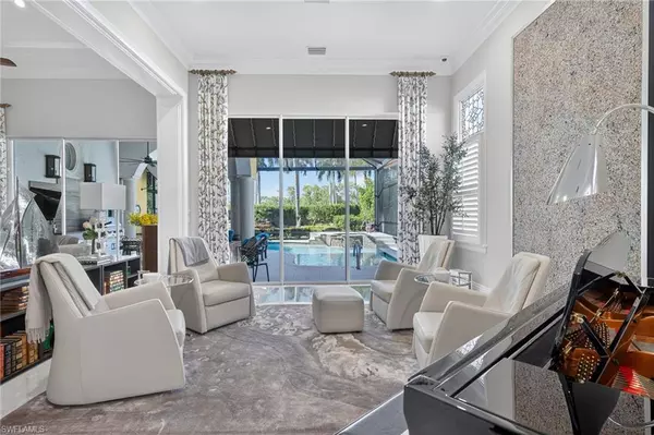 Naples, FL 34109,2757 MEDALLIST LN