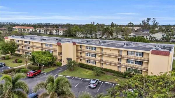 Naples, FL 34105,1085 Forest Lakes DR #8303