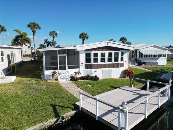 Fort Myers Beach, FL 33931,17650 Bryan CT