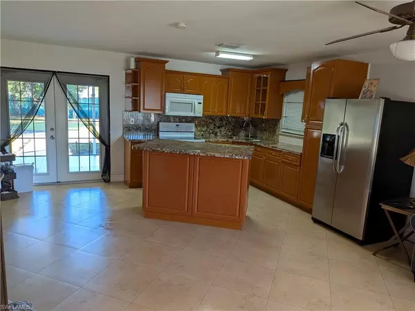 North Fort Myers, FL 33903,804 March ST