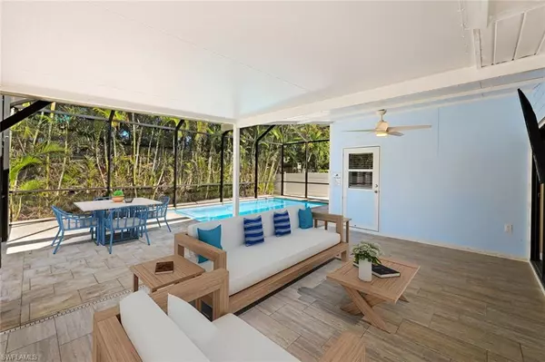 Naples, FL 34108,825 93rd AVE N